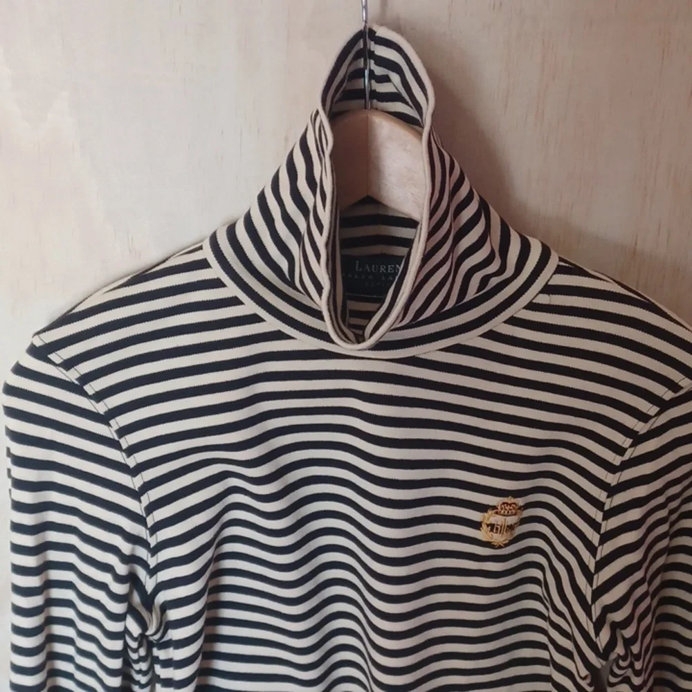 Lauren Ralph Lauren Striped Turtleneck, Embroidered Crest Size P/P Vintage - Picture 4 of 11